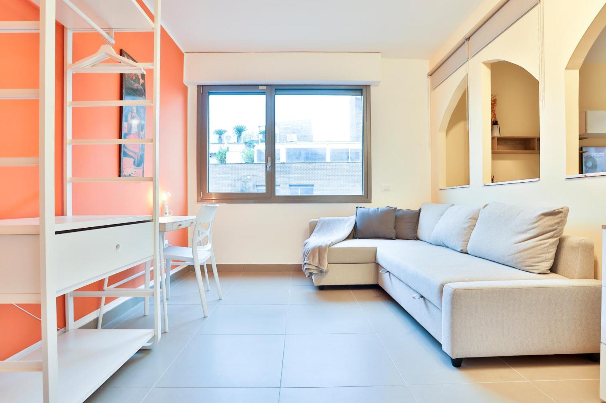 Sebeto Apartments With Parking & Netfilx Napoli Dış mekan fotoğraf